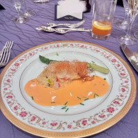 魚料理　金目鯛のウニ白ワインソース