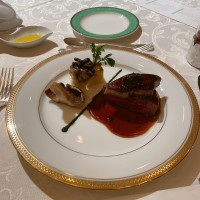 メインの肉料理