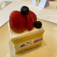 カットされたウェディングケーキ
美味しかったです