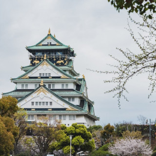 外に出ると目の前に大阪城があります