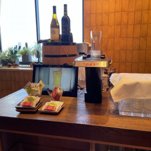 ウェルカムスペース ドリンク飲み放題|710180さんのノートルダム大阪ONE/FIVESTAR WEDDINGの写真(2538239)