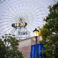 結婚式場と近くにある遊園地