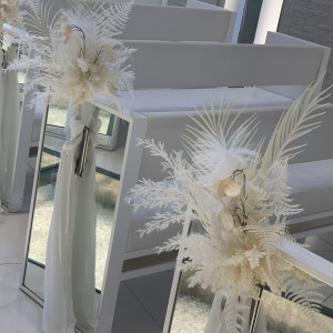 椅子の装花|710245さんのPLEIAS OTA（プレイアス太田）の写真(2210030)