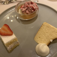 デザートです。おすすめは、バスクチーズケーキ！