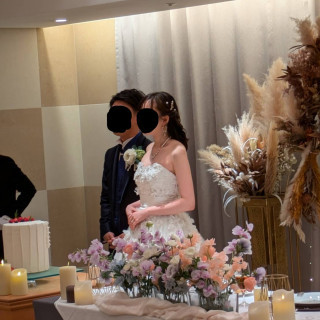 披露宴会場での新郎新婦