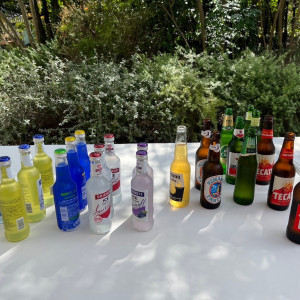 ガーデンでボトルドリンクで乾杯|710542さんのTHE SEASON'S（ザ・シーズンズ）/テイクアンドギヴ・ニーズウェディングの写真(2260382)
