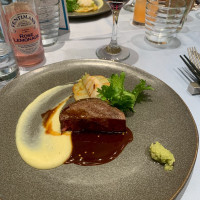 お肉料理
