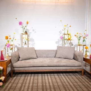 色合いにこだわってお花を選びました。