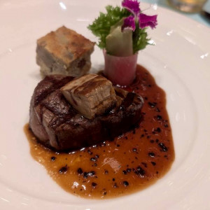 肉料理です。柔らかくて好評でした。|711447さんのアニヴェルセル 大宮の写真(2532833)