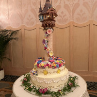 ウェディングケーキです