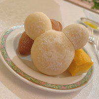 コース料理のパンです