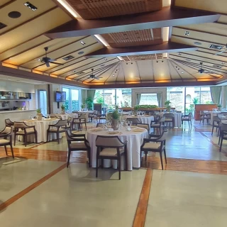 披露宴会場（バリ）全景