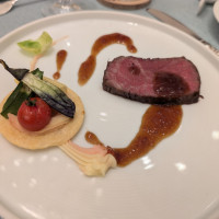 メイン料理
オリーブ牛ランプ肉