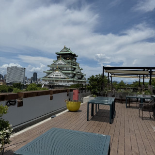 屋上からは大阪城がバッチリ見え大阪市街を一望できます！