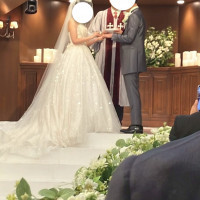 牧師さんがリードしてくれます。