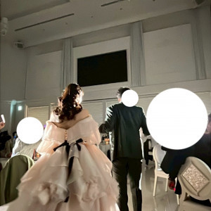 ゲストの方に挨拶できる時間が数回あります|712281さんのアルカンシエル luxe mariage 大阪(アルカンシエルグループ)の写真(2574745)