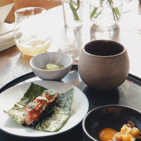 前菜です。味はもちろん、見た目も華やかでとても素敵でした。
