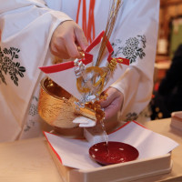 挙式の際のゲストに注がれたお酒です。