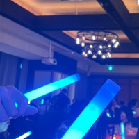 ドレスの色を予想してペンライトを配られる演出がありました。
