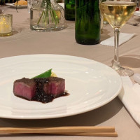 お肉料理です。