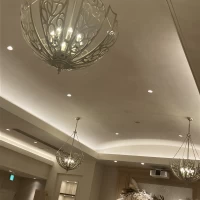 シャンデリア