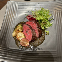 お肉料理
赤身とポン酢であっさり食べられました