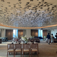 広さは十分。天井の高さをどう捉えるか…