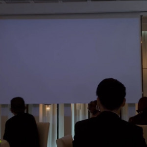 披露宴会場のスクリーン
場所によっては見づらいです|713586さんのシャルマンシーナ 東京（CHARMANT SCENA TOKYO）の写真(2439530)