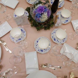 ゲストテーブルのコーディネートです|713586さんのアルカンシエル luxe mariage 名古屋（アルカンシエルグループ）の写真(2429469)