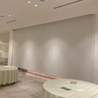 披露宴会場、モニター