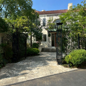 落ち着いた雰囲気の外観で周りも静かです|713701さんのThe Chelsea Court ～ザ・チェルシーコート～の写真(2529624)