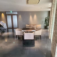 チャペル前の待合スペース