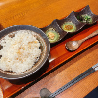 鯛ご飯は鯛味噌やいくらなどで食べられる