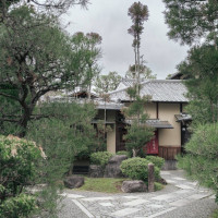正面玄関入ったところ