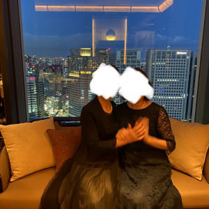 夜景をバックに写真を撮れるソファ|714895さんのチャペル テンケイ アンドマリー（品川プリンスホテル内）の写真(2230843)
