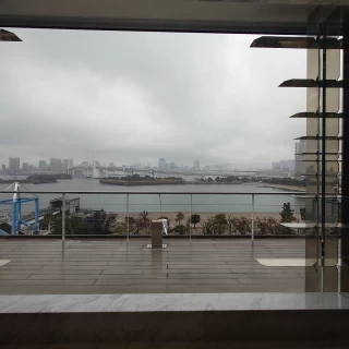 チャペル窓からの景色