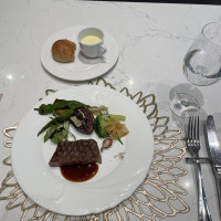 会場見学の際の試食です