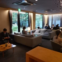 控え室
