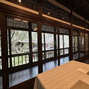 披露宴会場から中庭の景色|716444さんの明治の森箕面 音羽山荘の写真(2674317)
