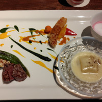 コース料理を少しずつ頂けました