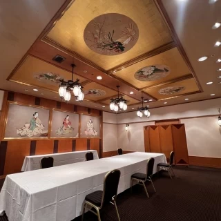 少人数の披露宴会場です。