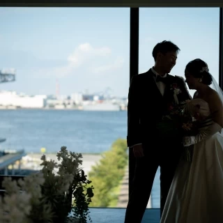 目の前に海が広がる最高の挙式会場です