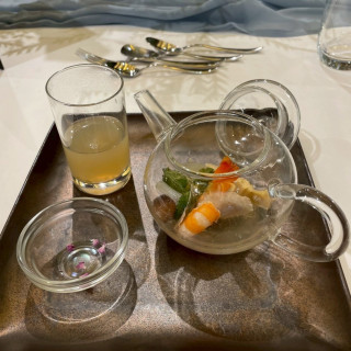 実際に出た料理の写真です（食事途中です）