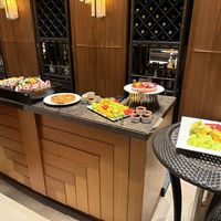試食会でのデザートブッフェ