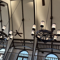 天井の高い挙式会場