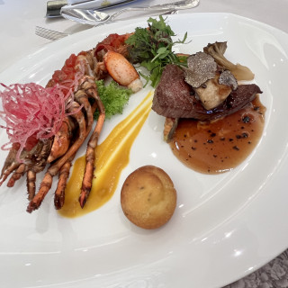 めいん