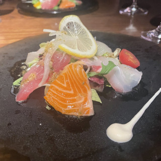 前菜としてでてきました。地元の食材を使っているそうです。