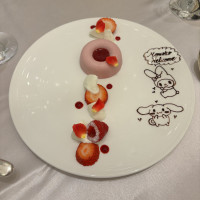 デザートに好きなキャラクターを書いてくれてて嬉しかったです