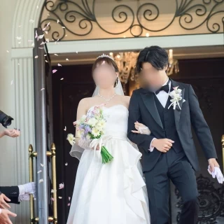王道の大階段、フラワーシャワーでお祝いされ幸せでした