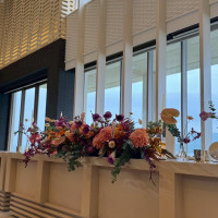披露宴会場の高砂の装花